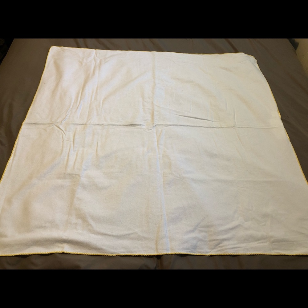 Swaddle Designs 39” x 40” White Baby Receiving Blanket Sheets EUC